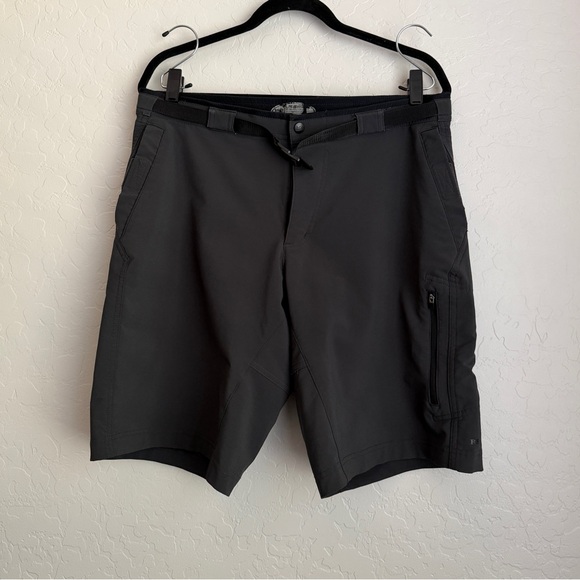 REI Other - REI Men's Belted Outdoor Shorts Dark Gray Medium?‎